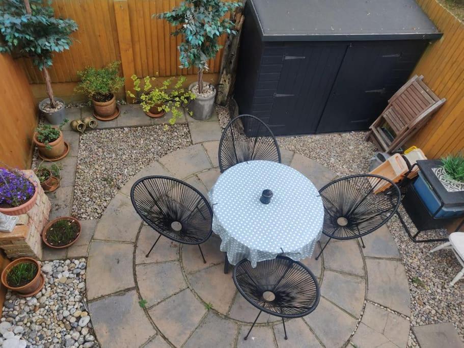 Restful And Cosy 4 Bed Home Minutes From The Beach Sandgate Exterior foto